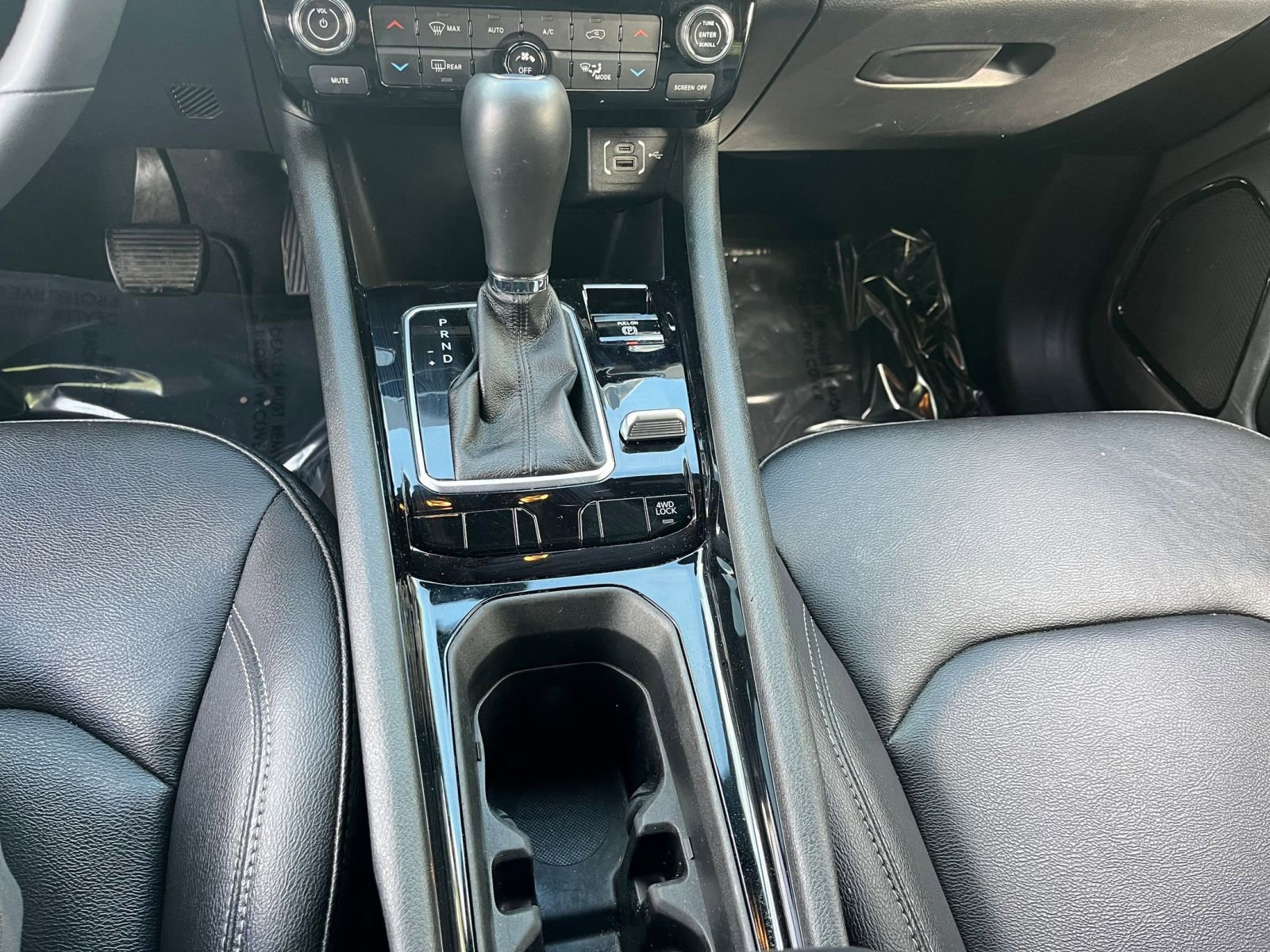 Used 2025 Jeep Compass Limited image 42