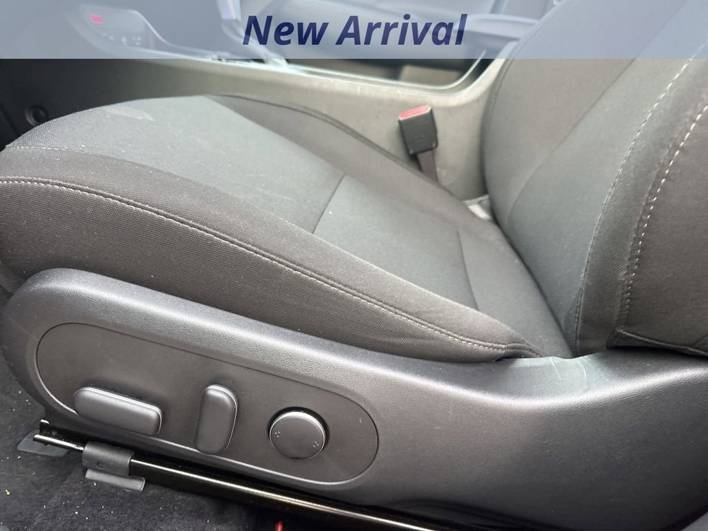 Used 2025 Hyundai Kona SEL image 11