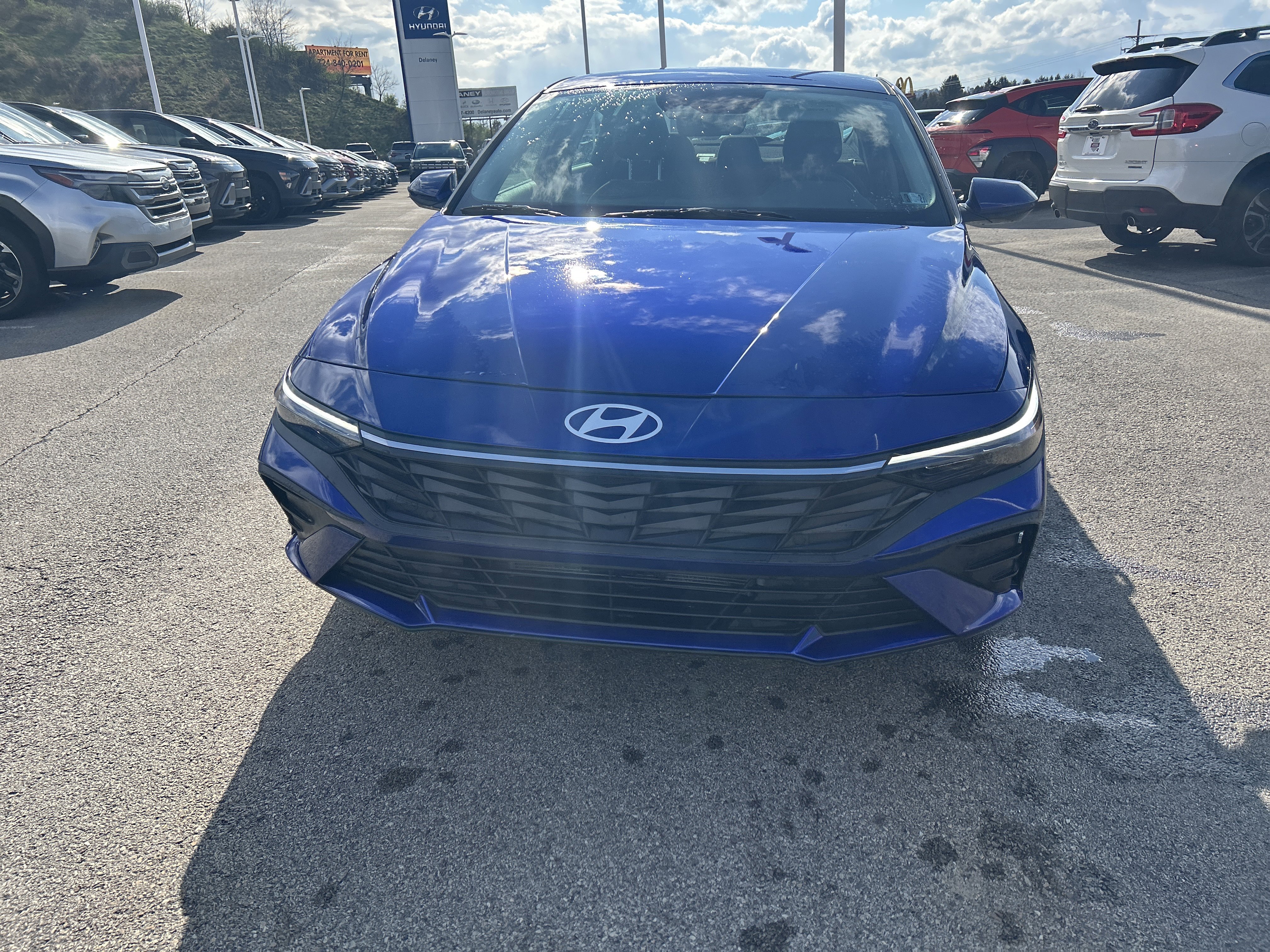Used 2025 Hyundai Elantra Blue image 27