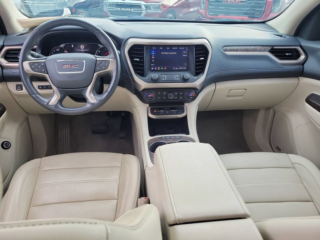 Used 2020 GMC Acadia Denali w/ Technology Package FWD image 15