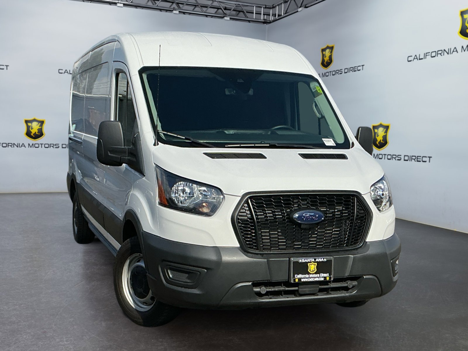 Used 2023 Ford Transit 250 Medium Roof RWD image 3