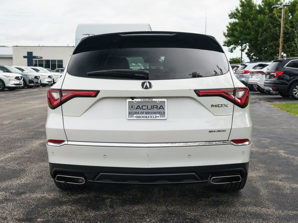 Certified 2022 Acura MDX w/ Technology Package AWD/4WD image 11
