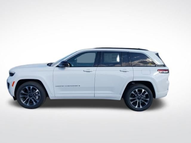 New 2025 Jeep Grand Cherokee Overland w/ Trailer Tow Package image 18