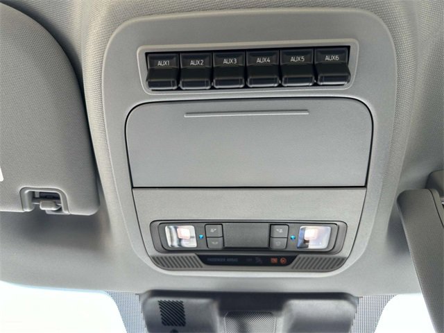 New 2025 Ford F550 4x4 Regular Cab Super Duty w/ XL Chrome Package image 28