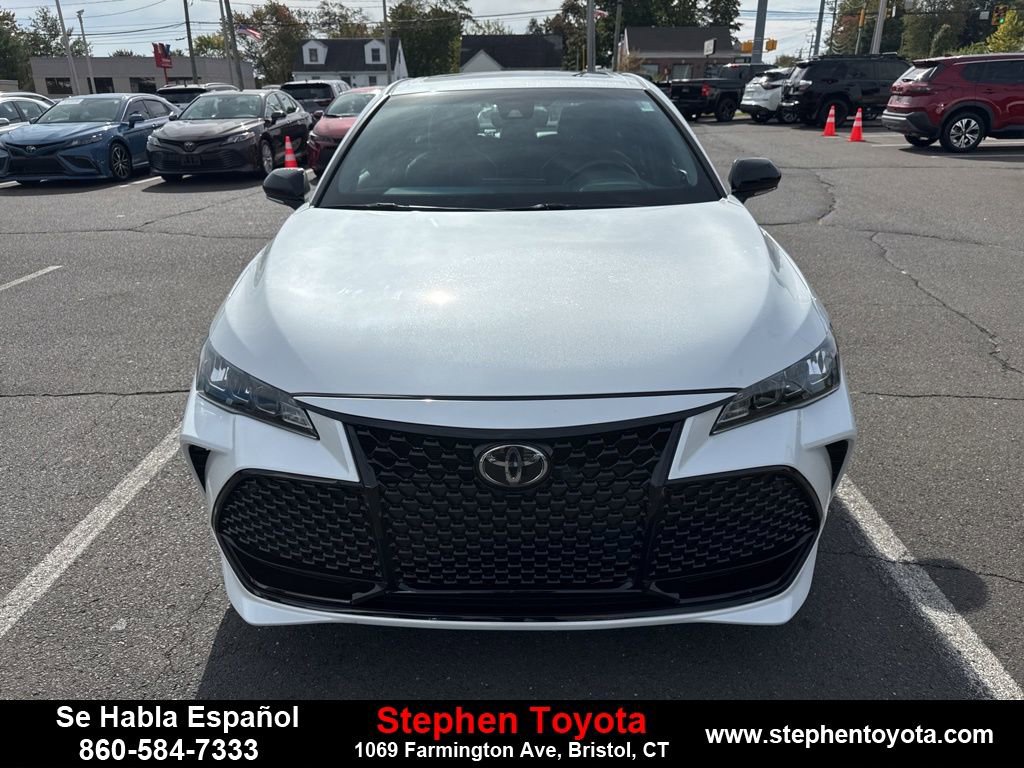 Used 2019 Toyota Avalon XSE w/ All Weather Liner Package image 2