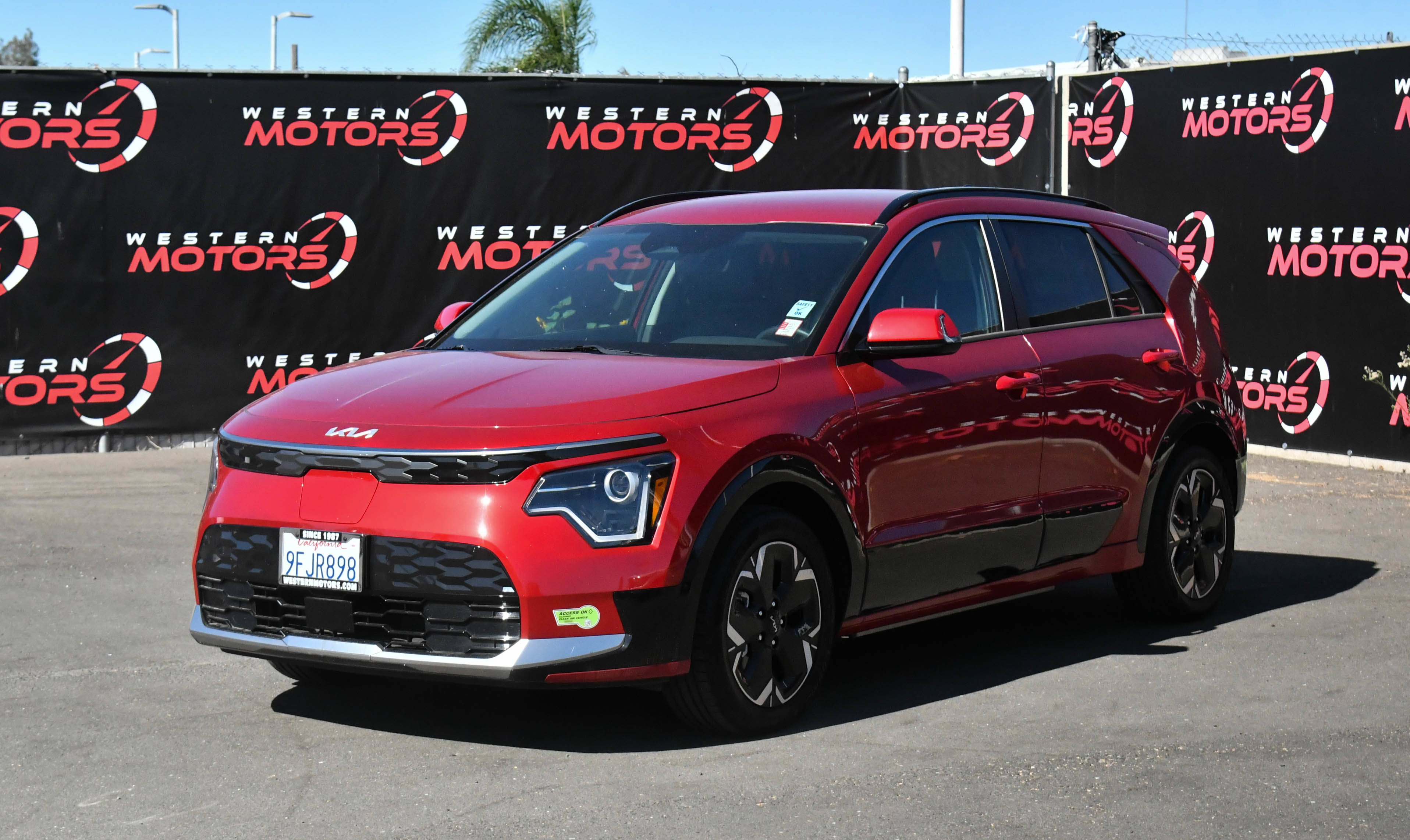 Used 2023 Kia Niro Wind FWD image 3