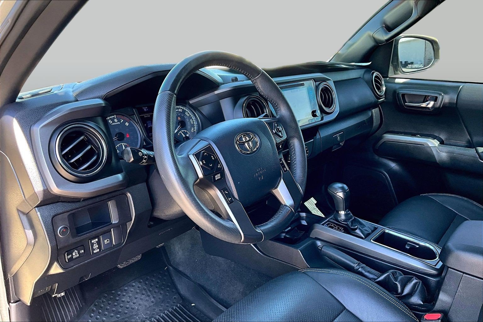 Used 2019 Toyota Tacoma TRD Sport RWD image 12