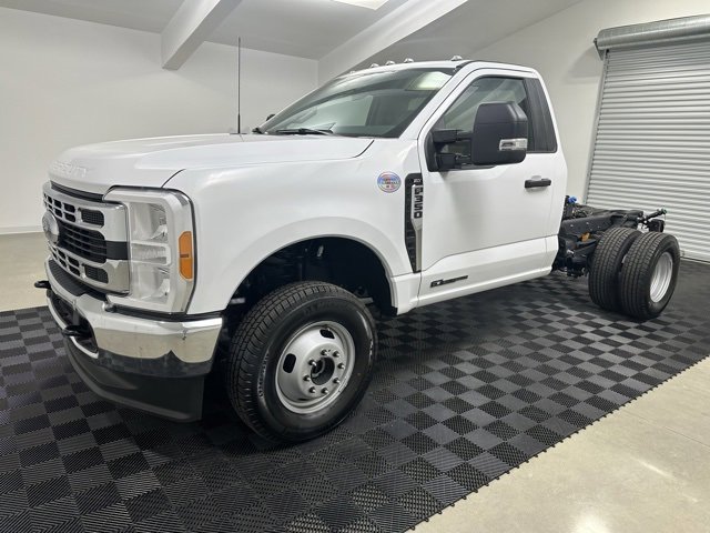 New 2023 Ford F350 XLT w/ Snow Plow Prep Package video 2