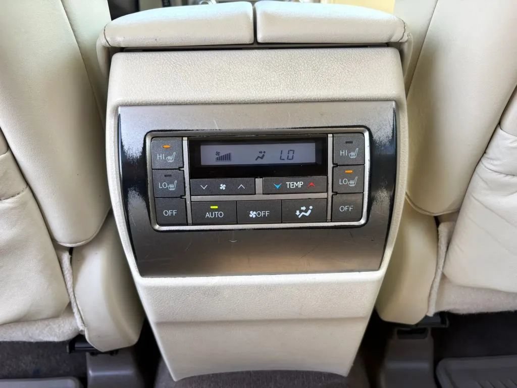 Used 2016 Lexus GX 460 w/ Premium Package AWD/4WD image 12