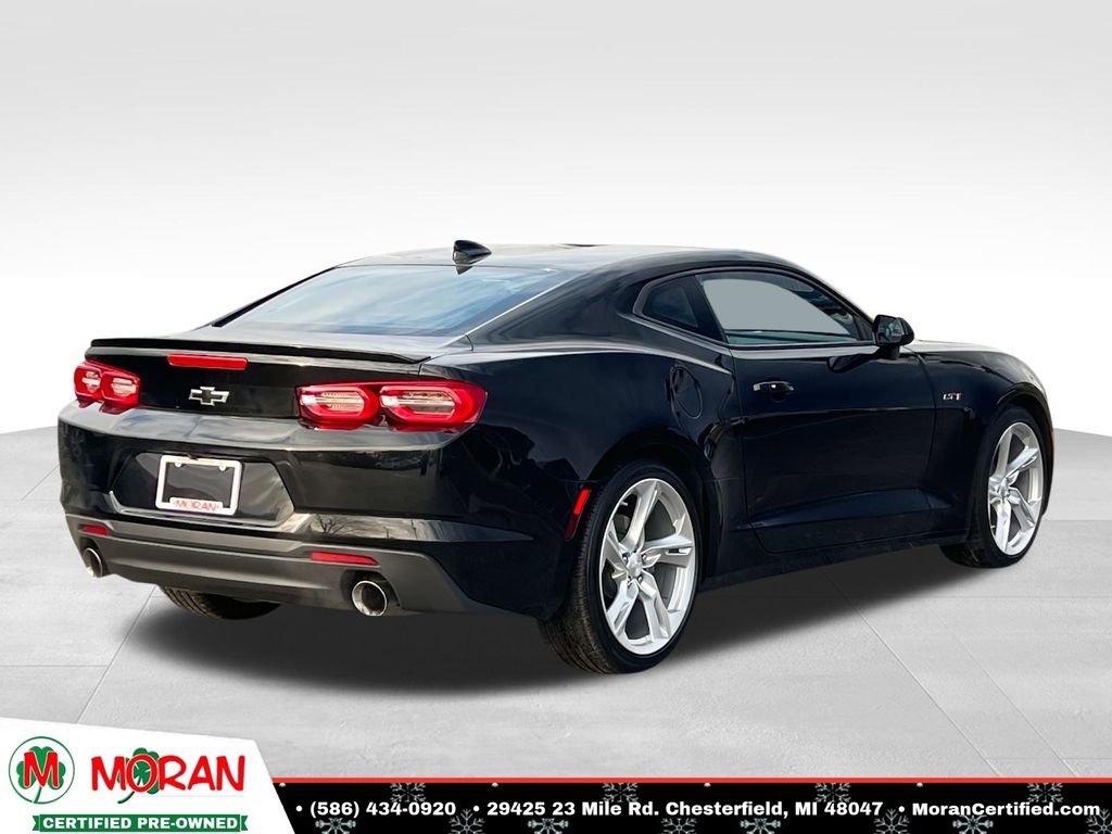 Used 2022 Chevrolet Camaro LT w/ Technology Package image 5