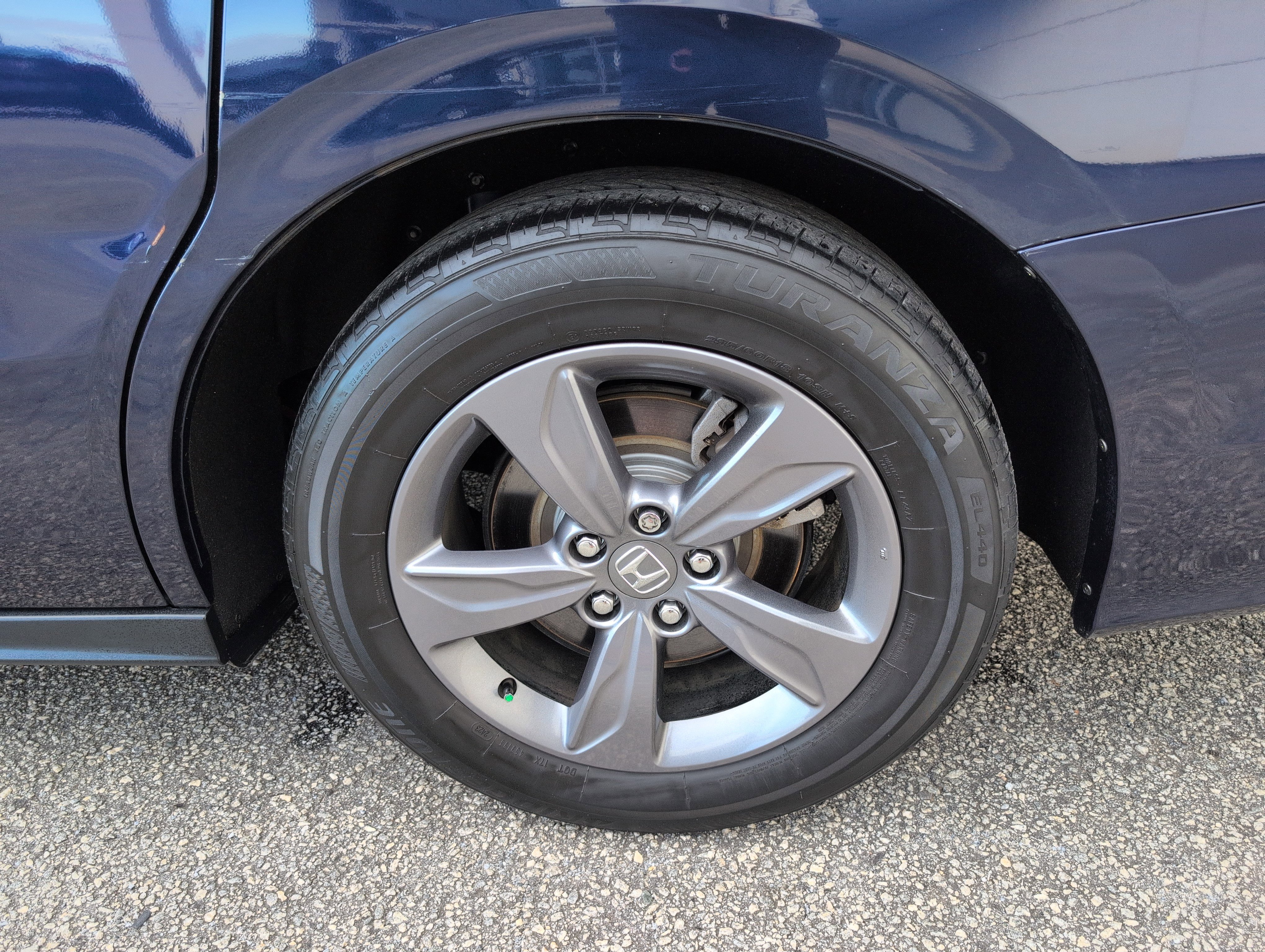 Used 2023 Honda Odyssey EX image 4