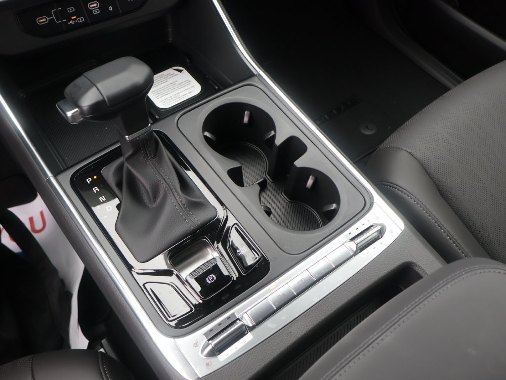New 2027 Kia Carnival SX w/ Dark Edition Package FWD image 31