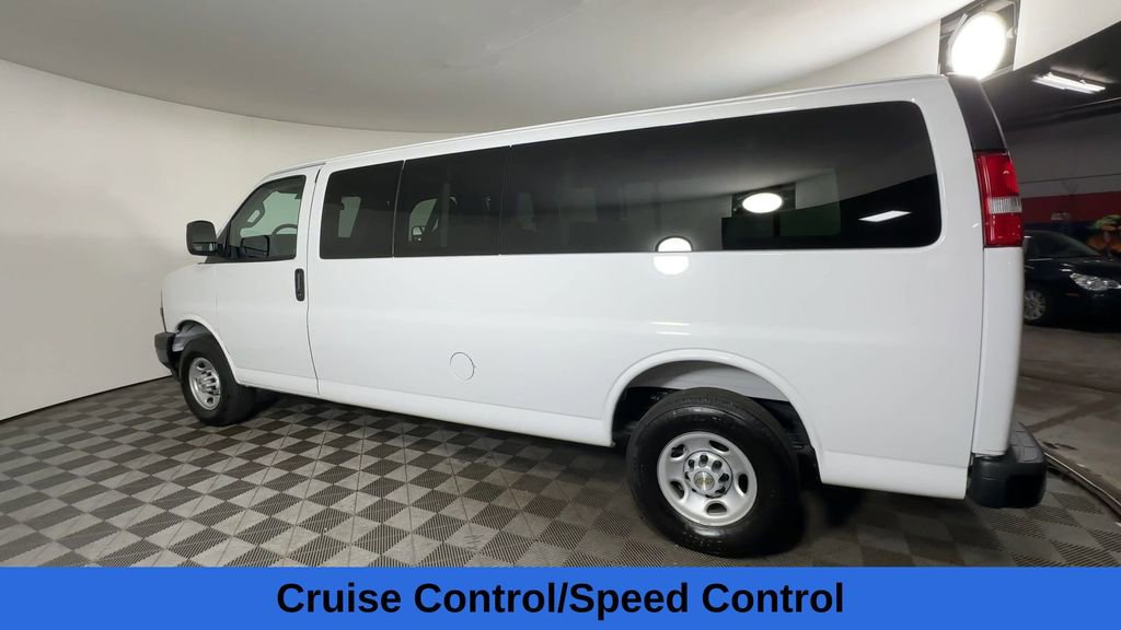 Used 2025 Chevrolet Express 3500 LS RWD image 9