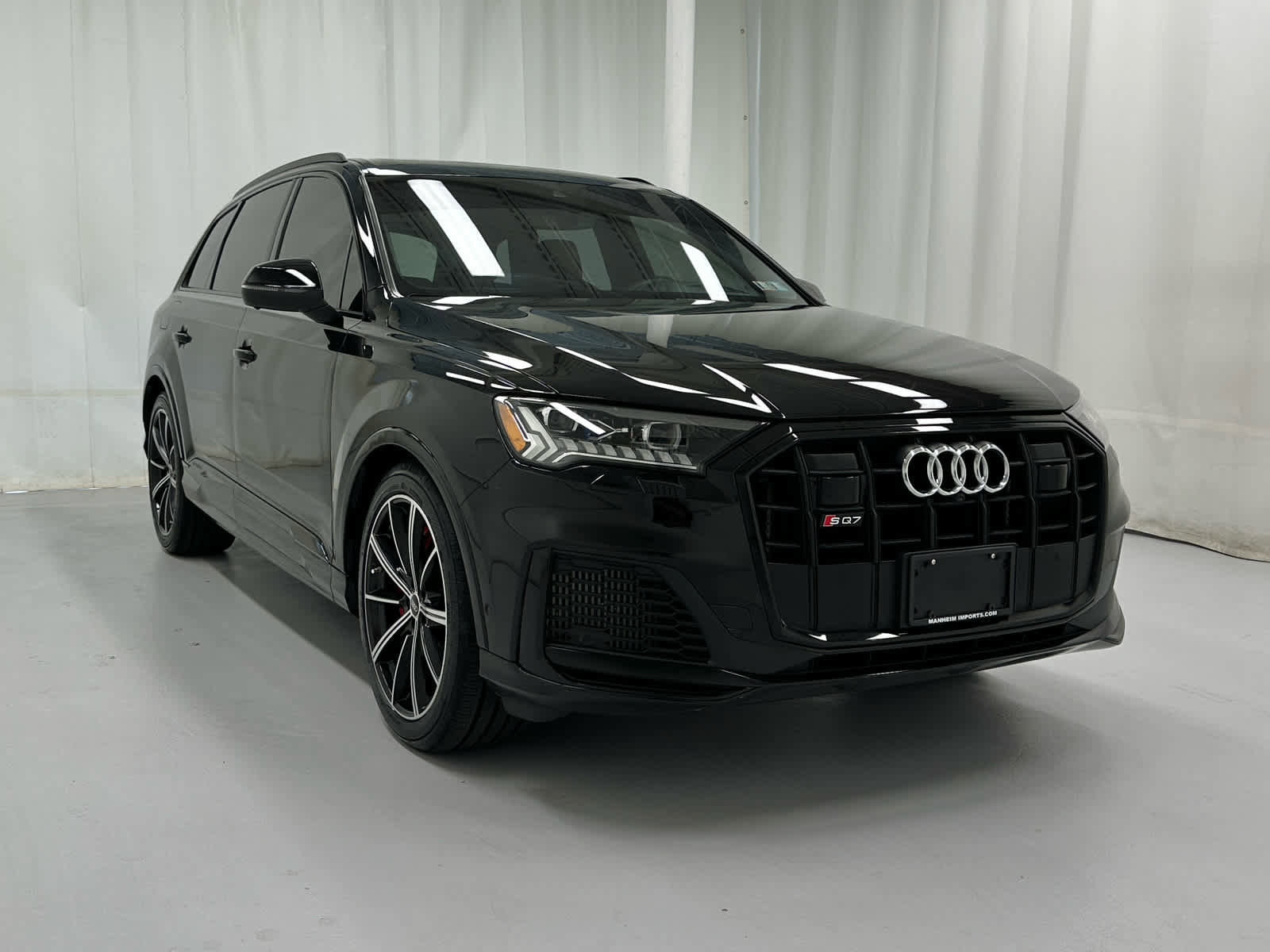 Used 2023 Audi SQ7 Prestige w/ Sport Package image 1
