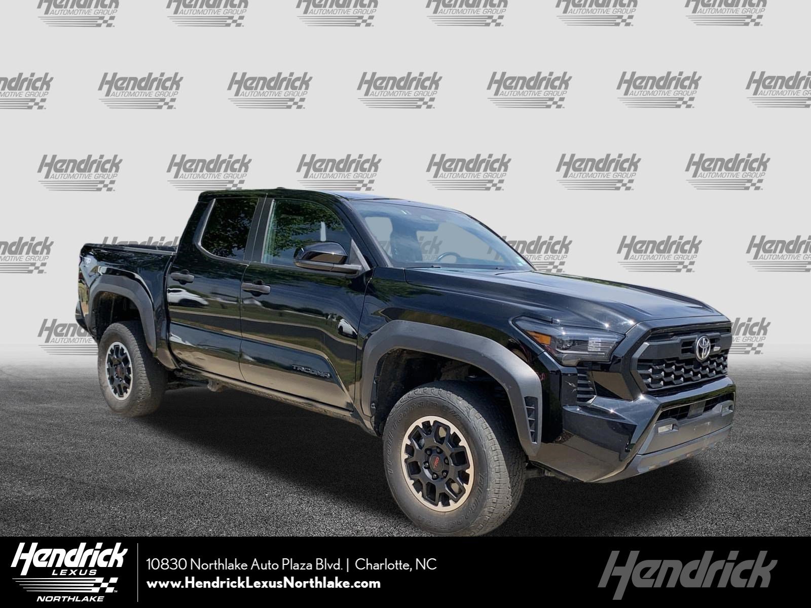 Used 2024 Toyota Tacoma TRD Off-Road AWD/4WD image 1