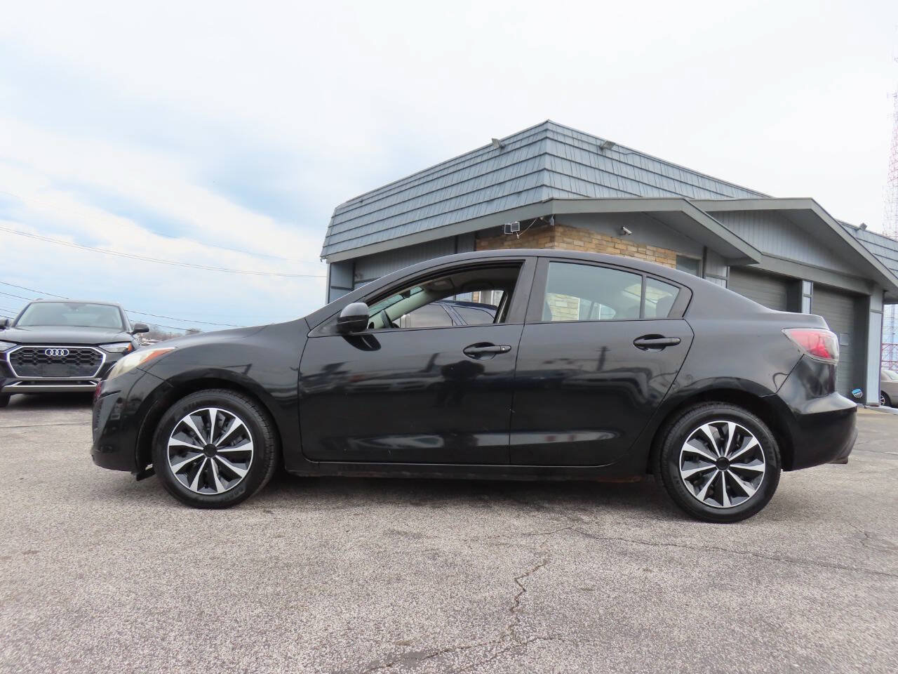 Used 2011 MAZDA MAZDA3 i Sport FWD image 8