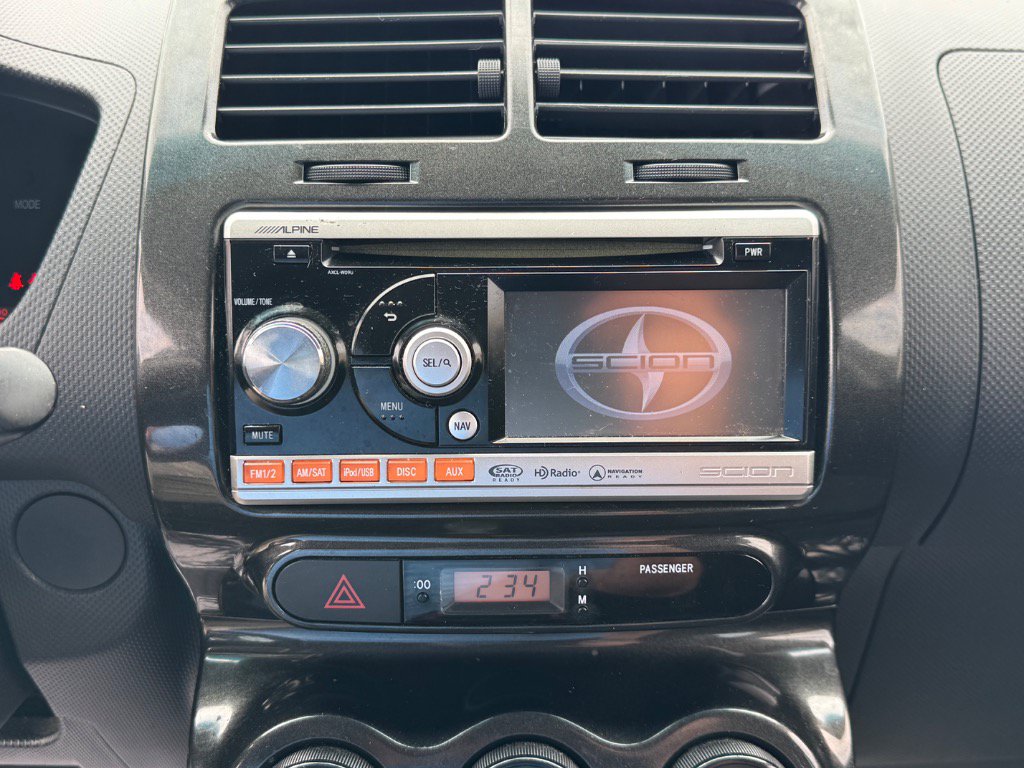 Used 2010 Scion xD FWD image 25