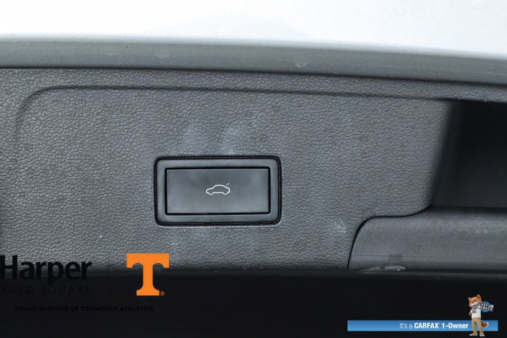 Used 2023 Volkswagen Atlas Cross Sport SEL R-Line image 30