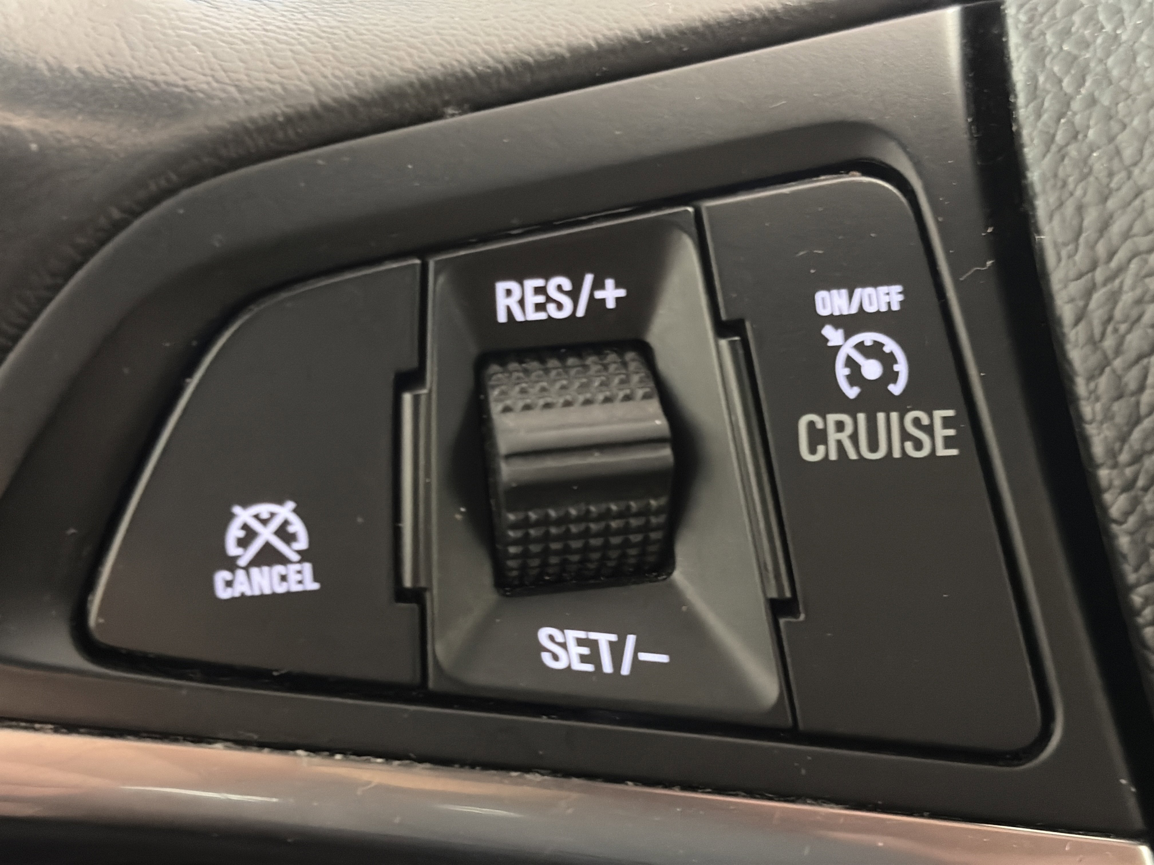 Used 2020 Buick Encore Preferred w/ Safety Package image 17