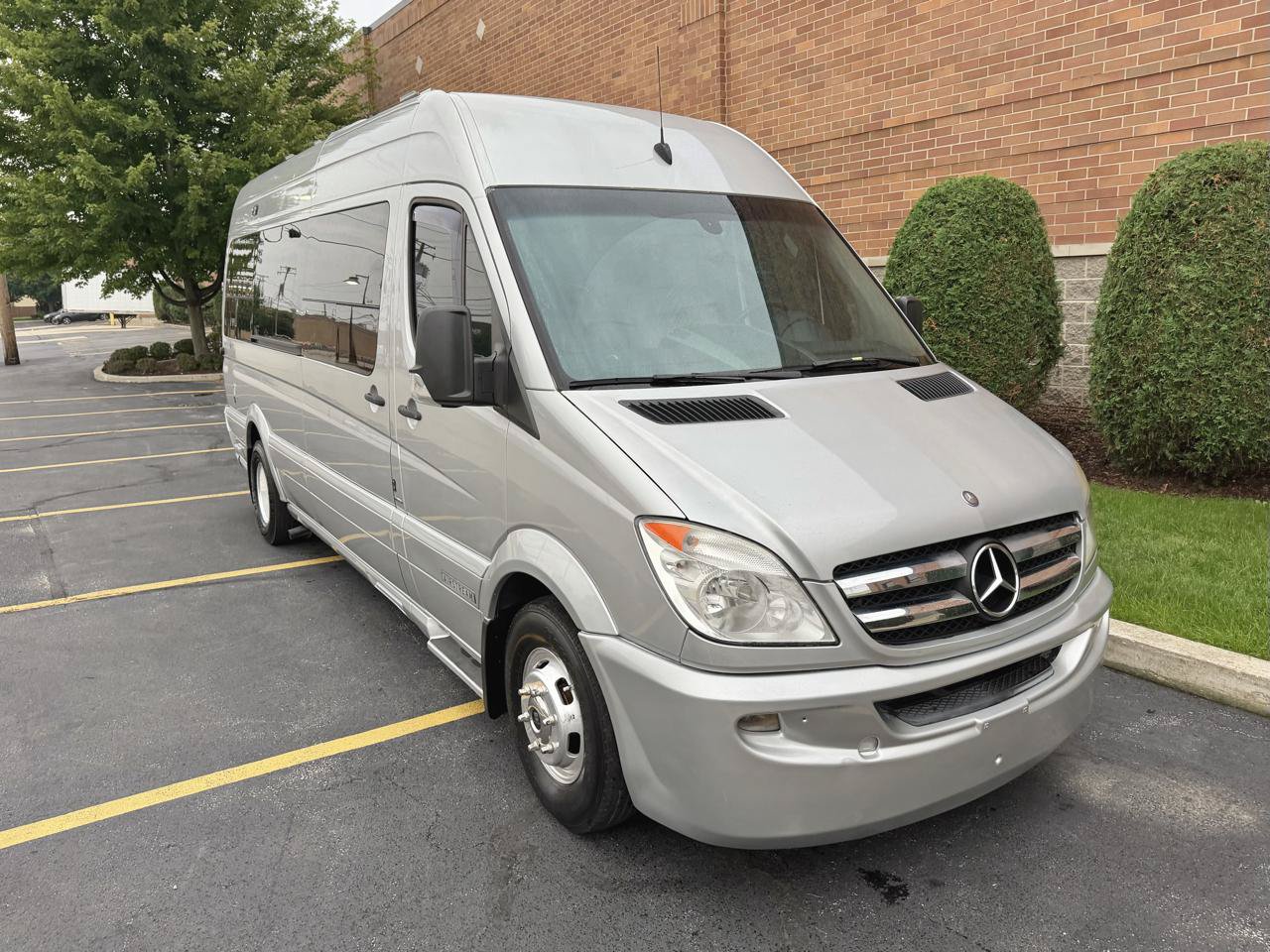 Used 2012 Mercedes-Benz Sprinter 3500 image 25