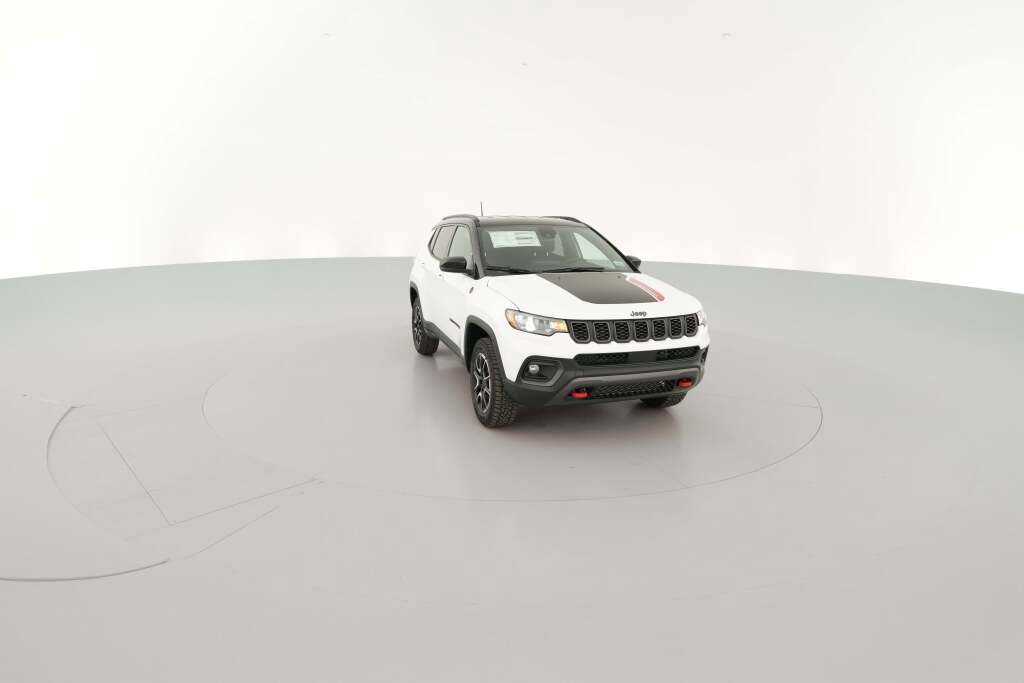 New 2026 Jeep Compass Trailhawk image 17