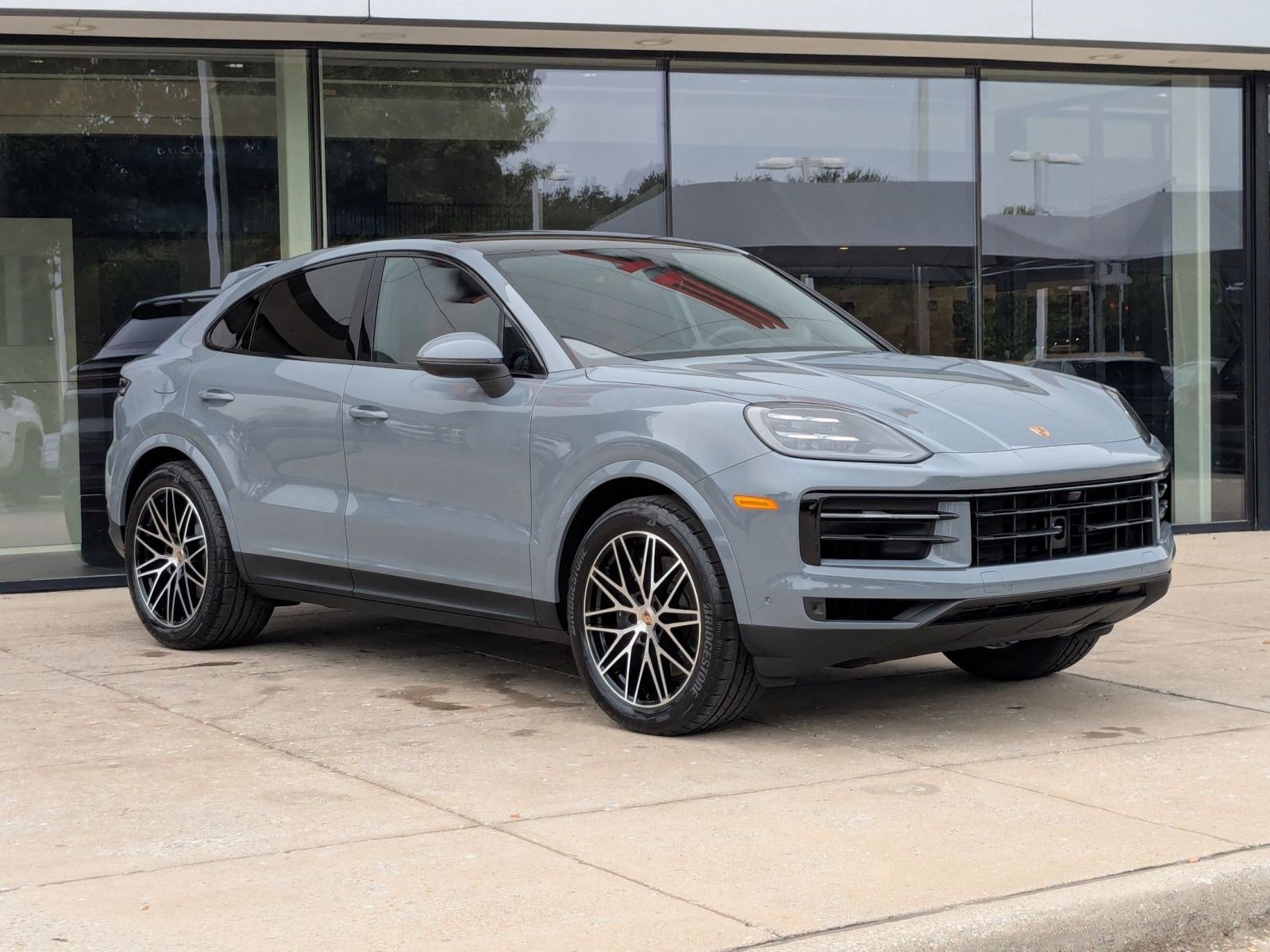 New 2026 Porsche Cayenne Coupe image 7