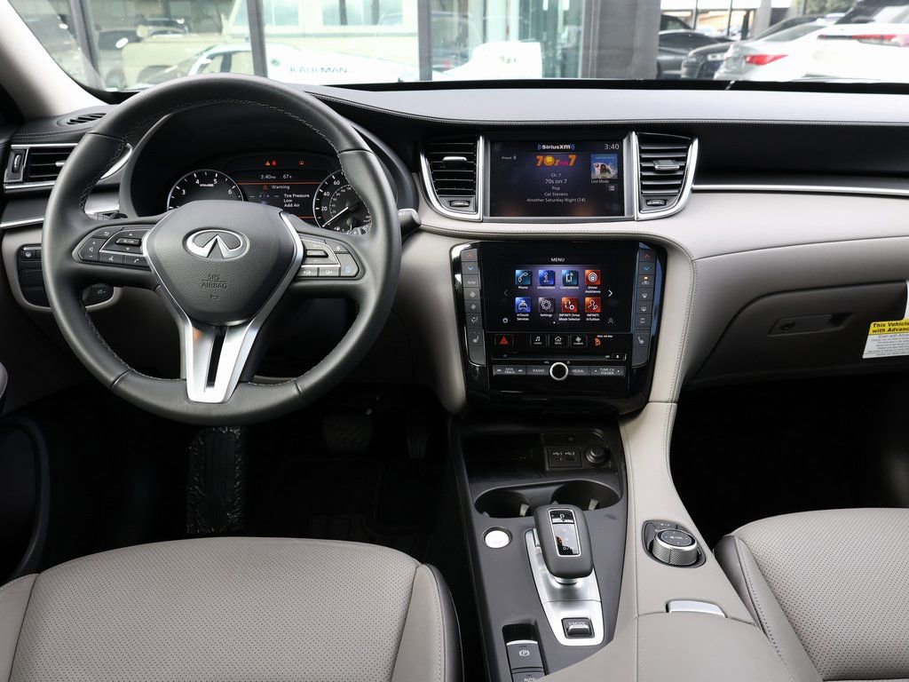 Certified 2025 INFINITI QX50 Luxe image 25