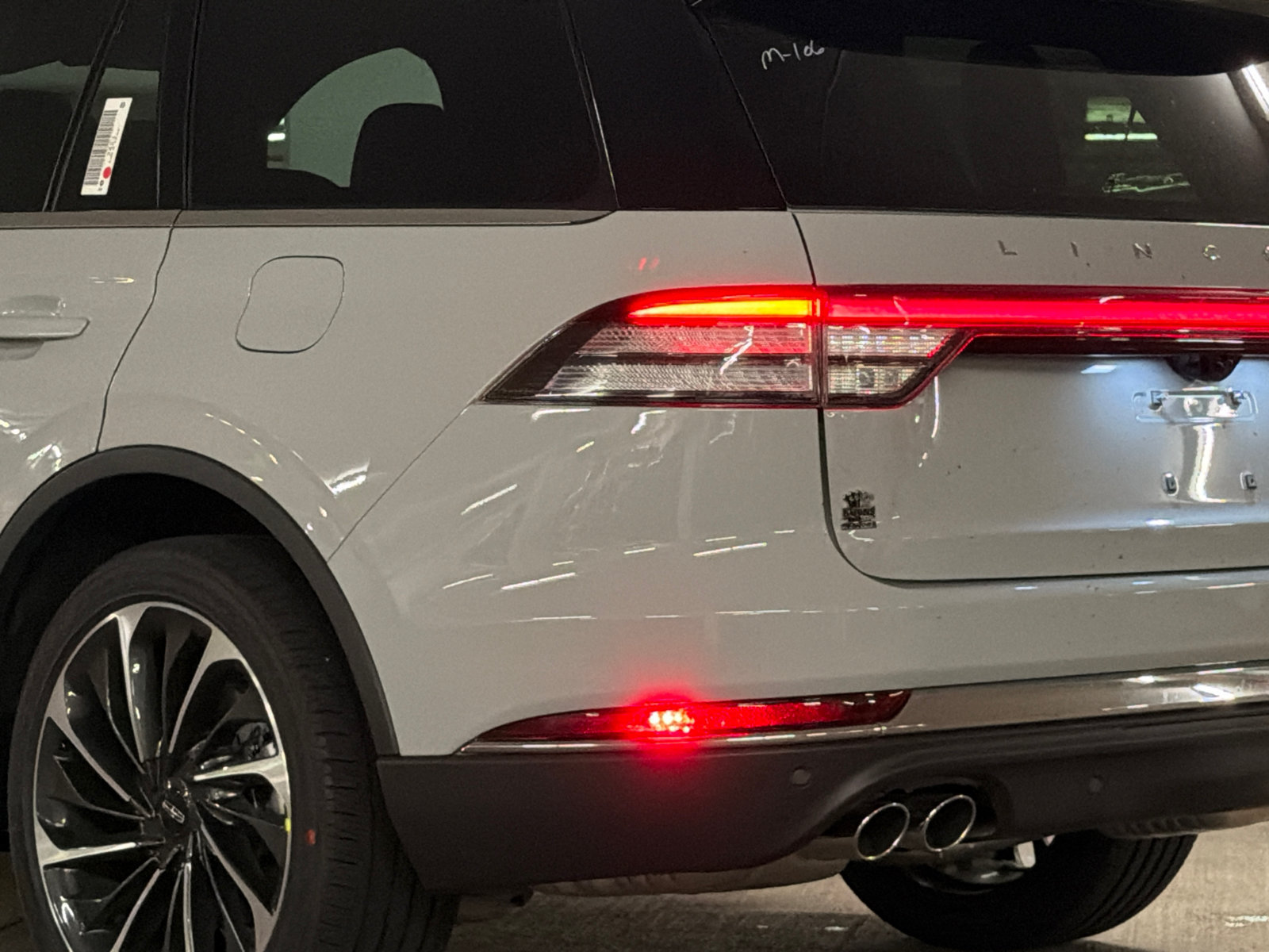 New 2027 Lincoln Aviator Reserve AWD/4WD image 7