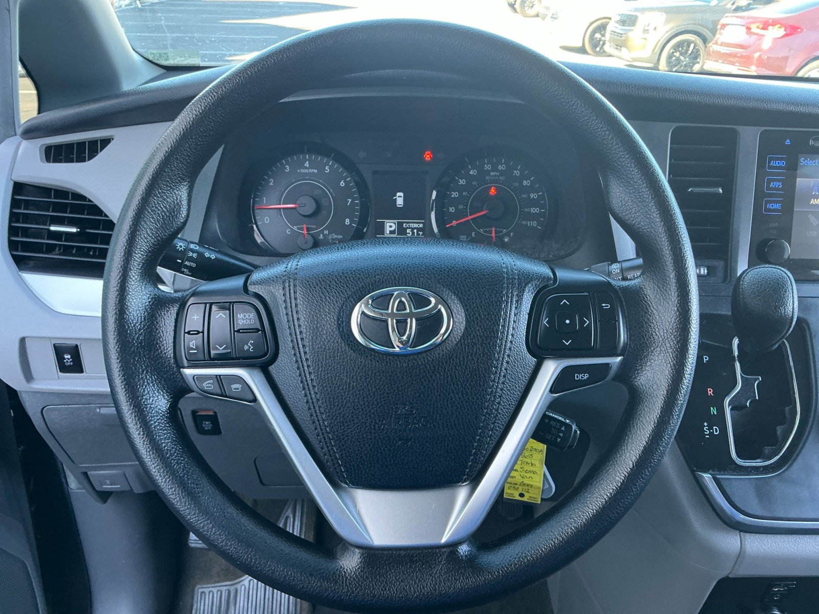 Used 2015 Toyota Sienna LE image 9