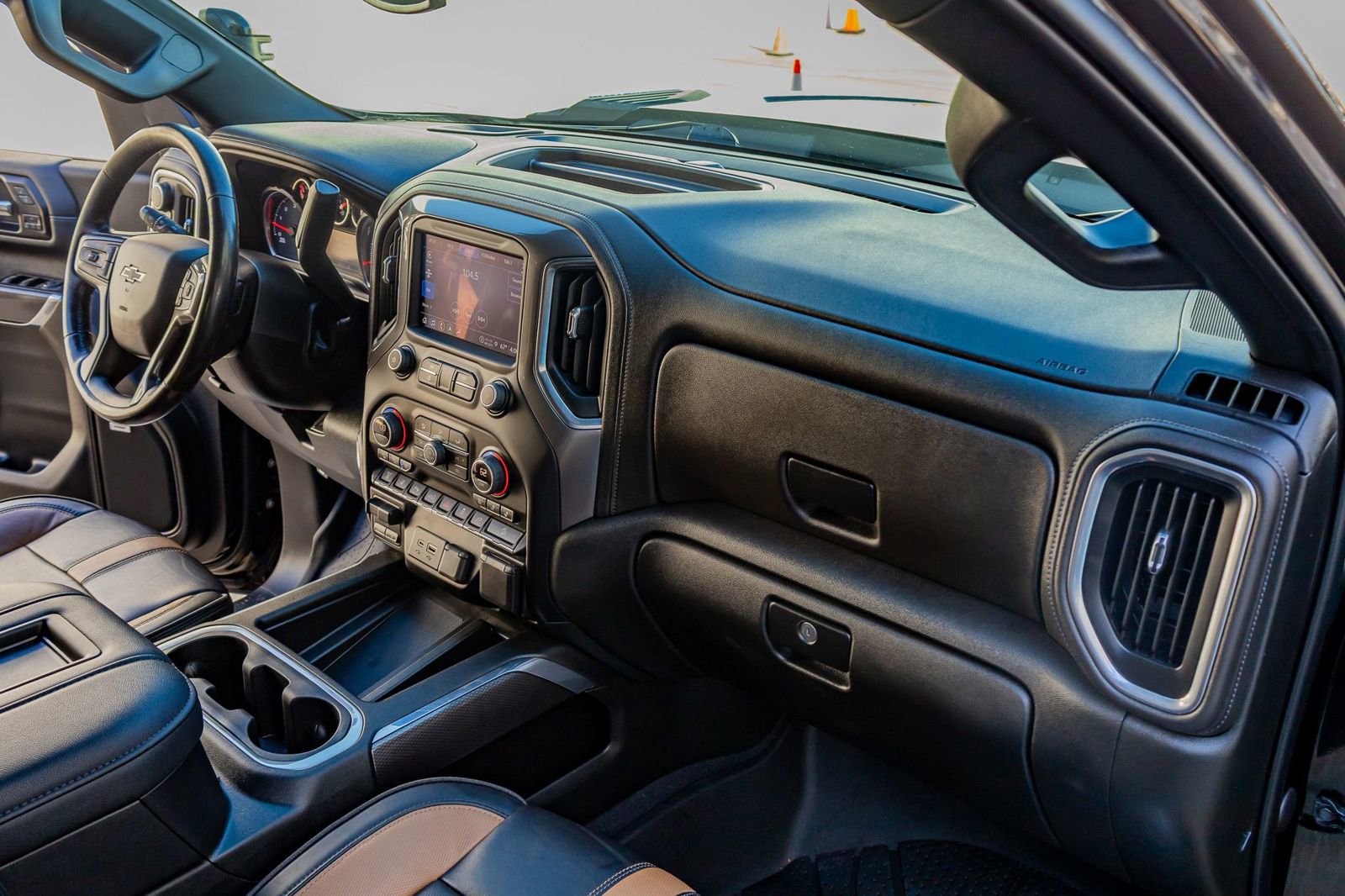 Used 2022 Chevrolet Silverado 2500 LTZ w/ Carhartt Edition AWD/4WD image 18
