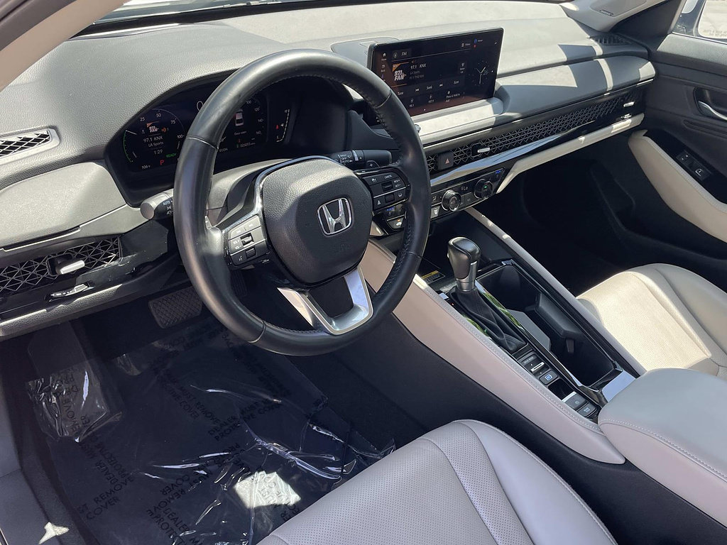 Certified 2023 Honda Accord Touring image 3