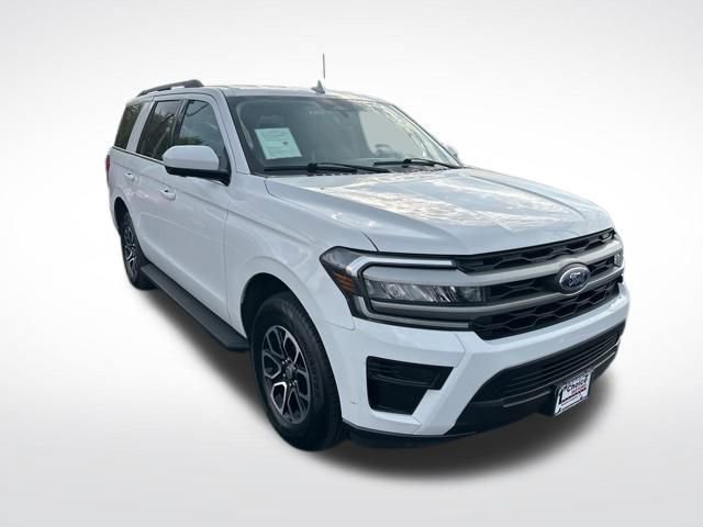 Used 2024 Ford Expedition XLT image 8
