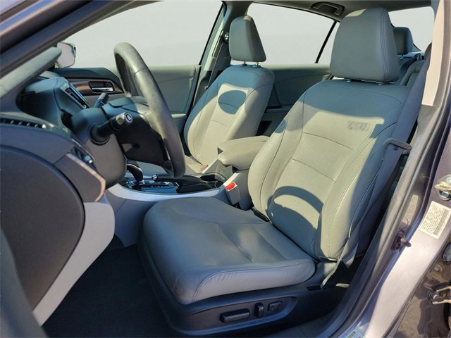 Used 2017 Honda Accord EX-L image 15