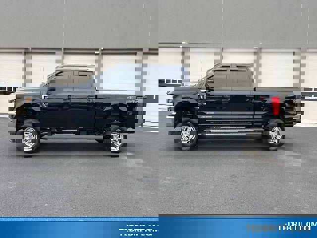 Used 2022 Ford F250 XL w/ Power Equipment Group image 4