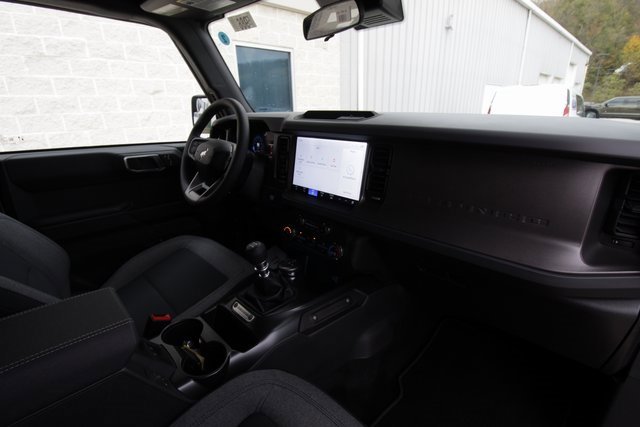 New 2025 Ford Bronco 4-Door image 31