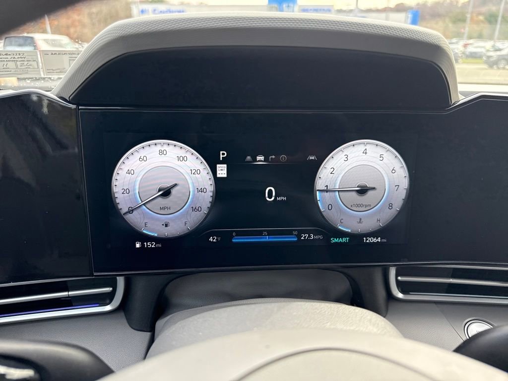 Used 2024 Hyundai Elantra SEL image 17