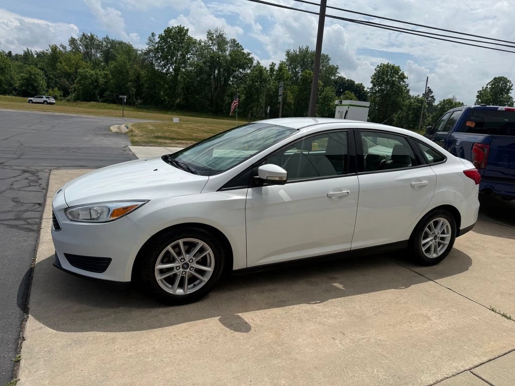 Used 2017 Ford Focus SE FWD image 6
