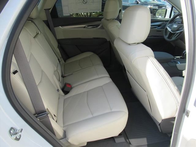 New 2026 Cadillac XT5 Premium Luxury w/ Driver Assist Package FWD image 31