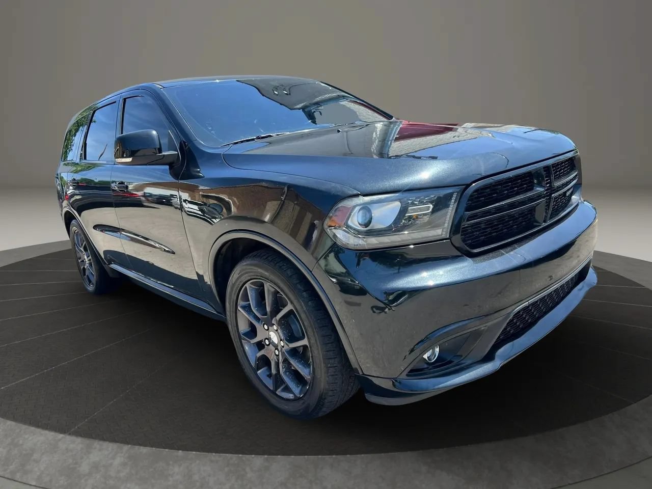 Used 2015 Dodge Durango R/T AWD/4WD image 2