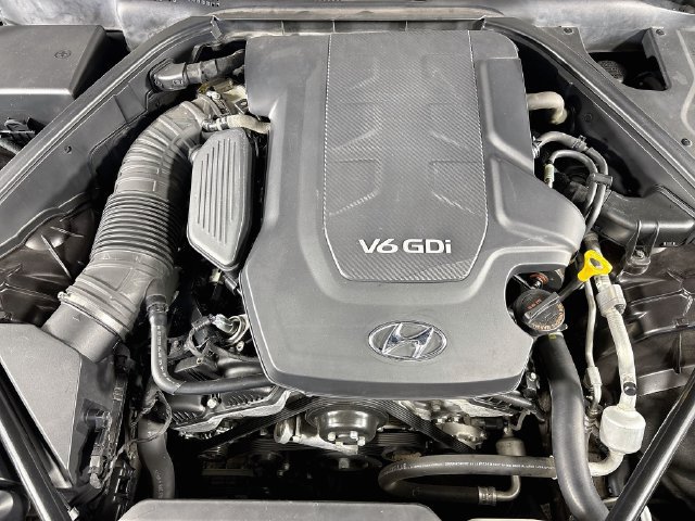 Used 2016 Hyundai Genesis 3.8 RWD image 32