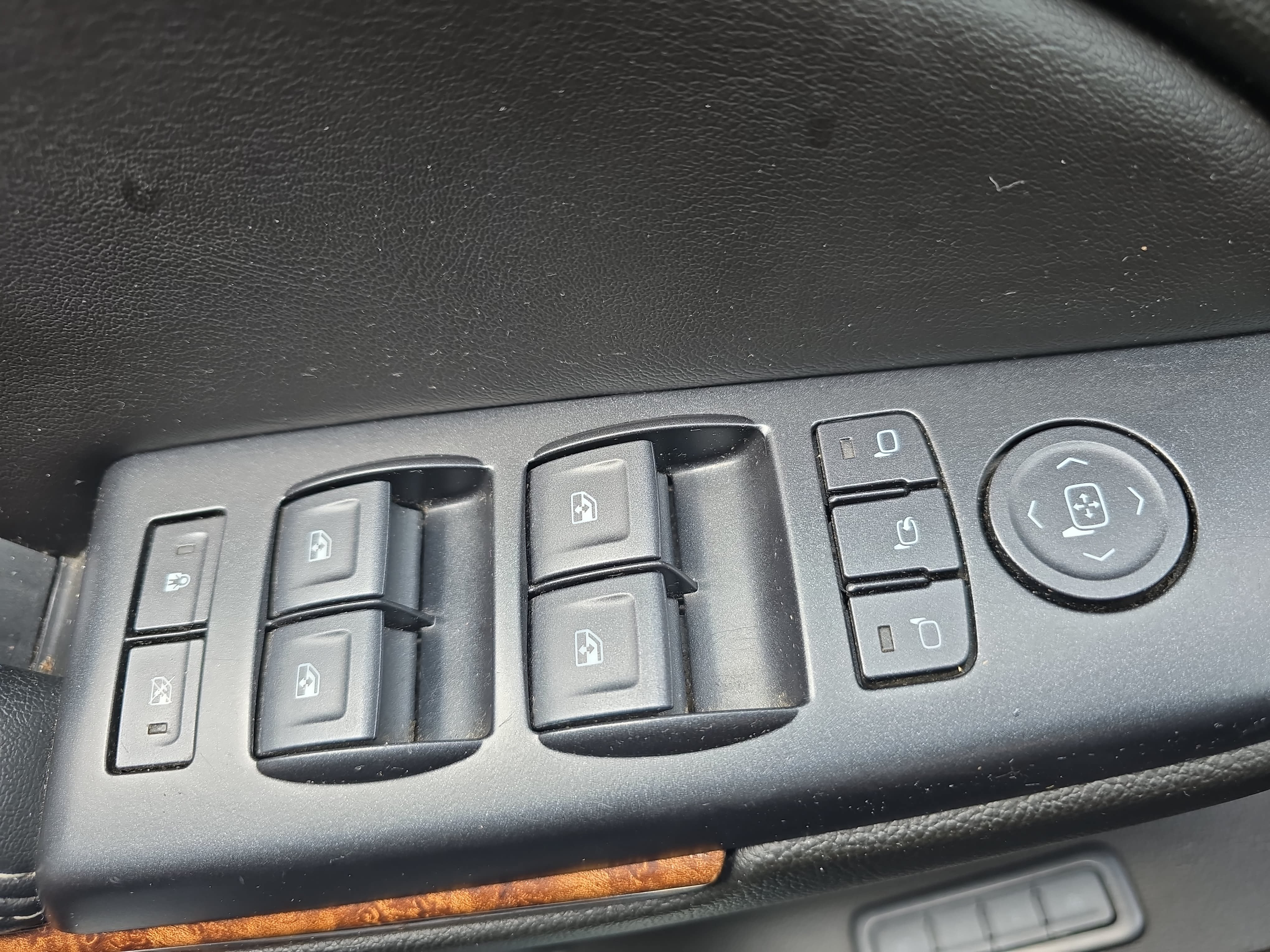 Used 2019 Chevrolet Tahoe Premier AWD/4WD image 24