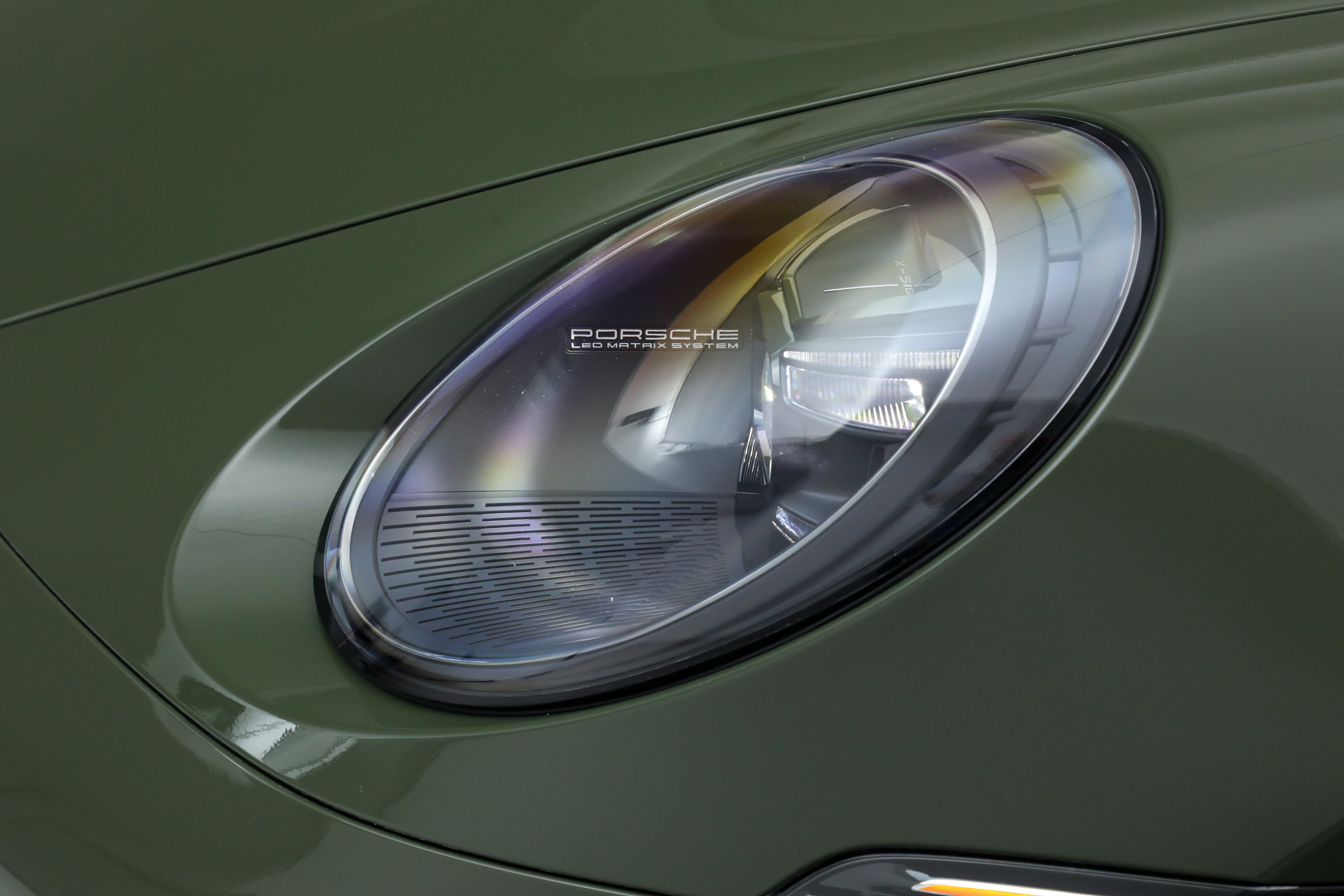 Used 2024 Porsche 911 GTS Coupe image 12