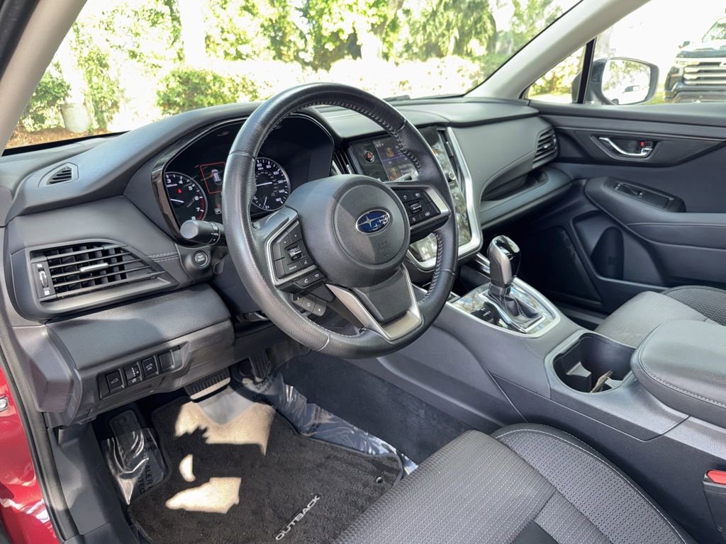Used 2022 Subaru Outback Premium image 13