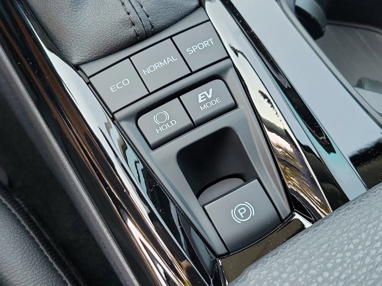 New 2026 Toyota Camry XLE AWD/4WD image 28