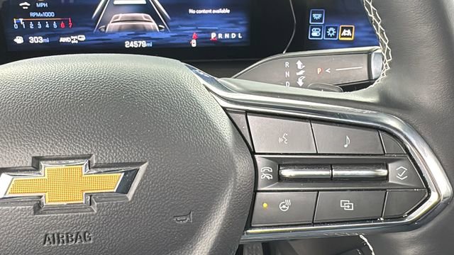 Used 2025 Chevrolet Traverse LT image 25