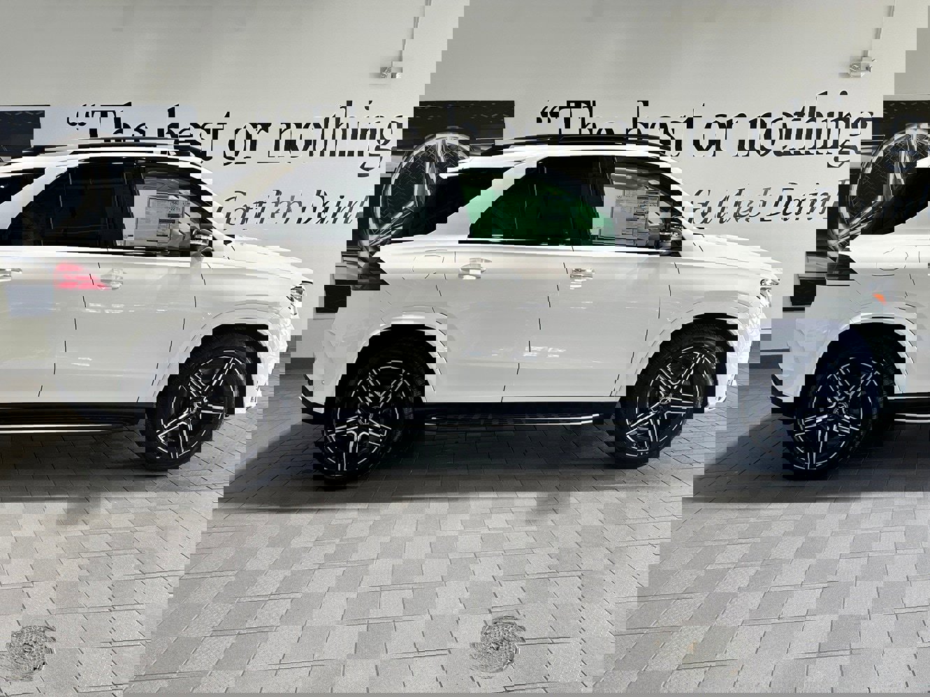 New 2026 Mercedes-Benz GLE 450e Exclusive 4MATIC AMG Line Plug image 3