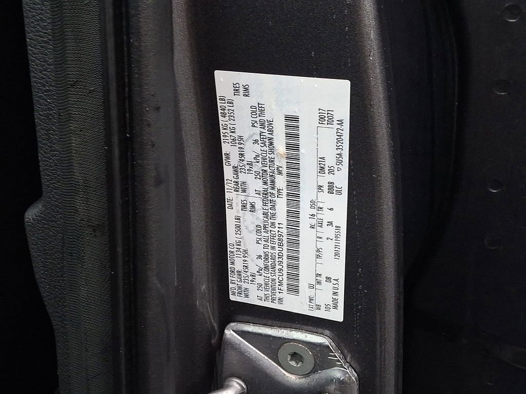 Used 2013 Ford Escape Titanium w/ Class II Trailer Tow Pkg image 27