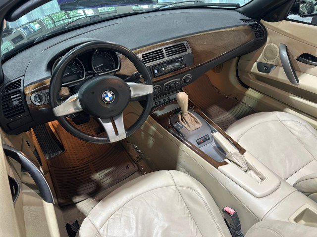Used 2003 BMW Z4 2.5i RWD image 43