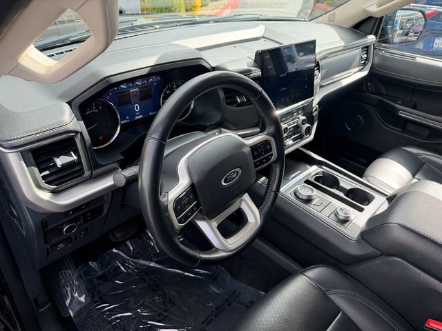 Used 2024 Ford Expedition Max XLT image 12