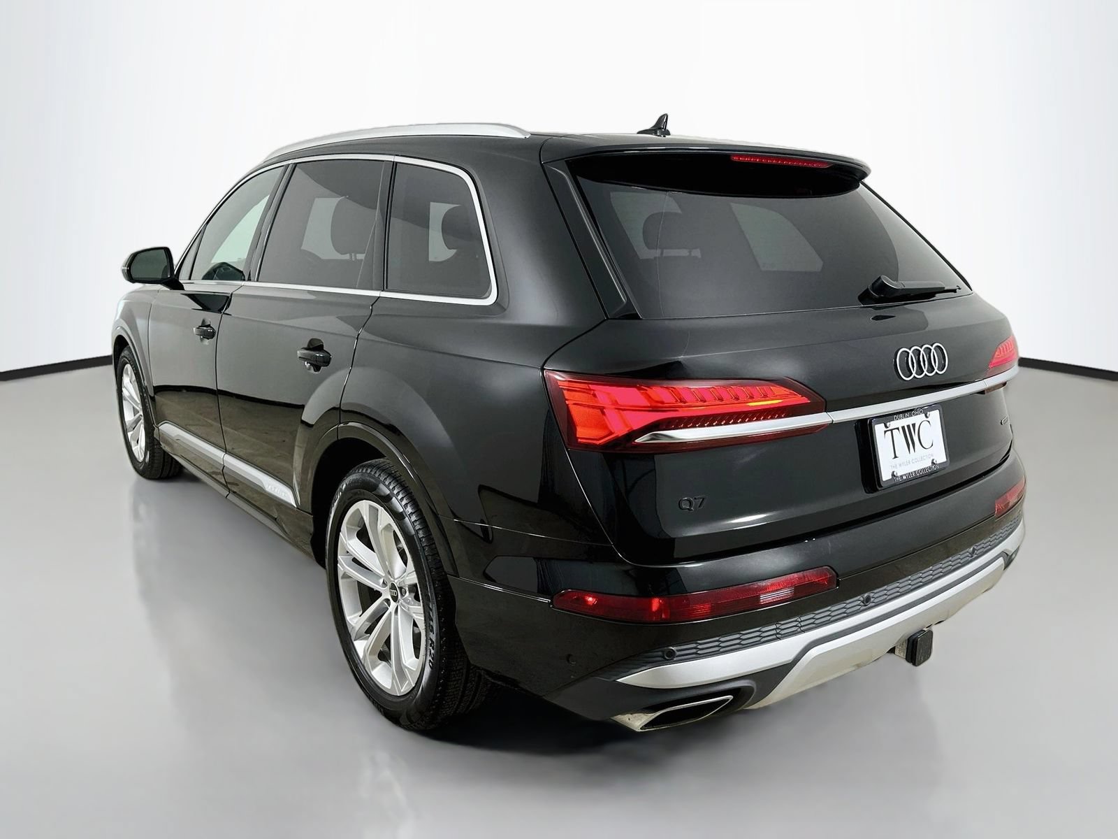 Used 2026 Audi Q7 3.0T Premium Plus w/ Premium Plus Package AWD/4WD image 7